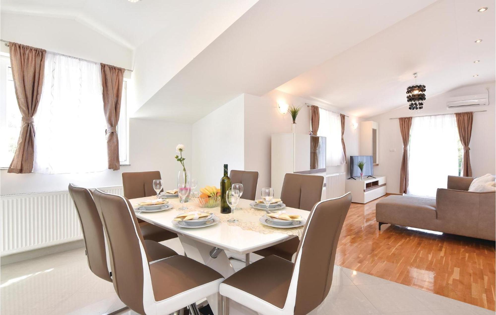Nice Home In Grab With Wifi 외부 사진
